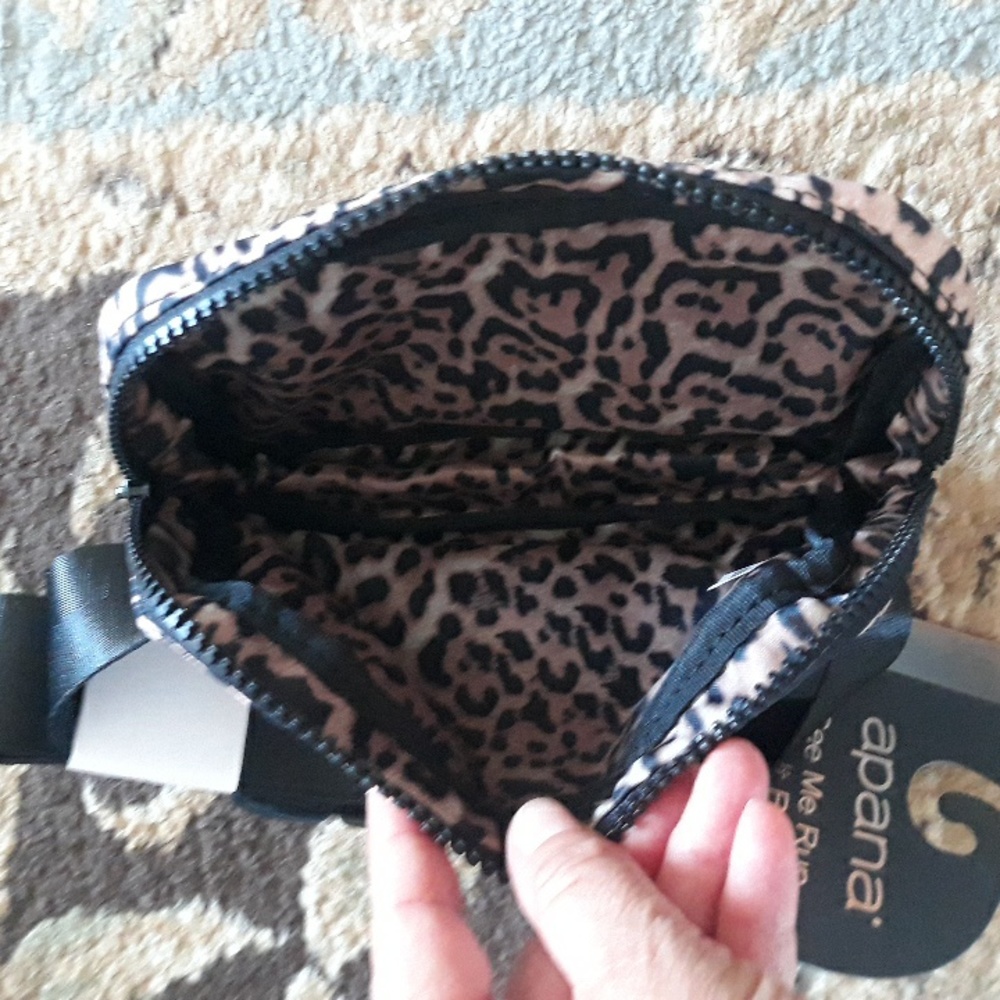2x*Host Pick*Apana See Me Run belt bag - Picture 9 of 16